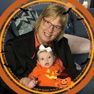 Meet your Posher, Christine